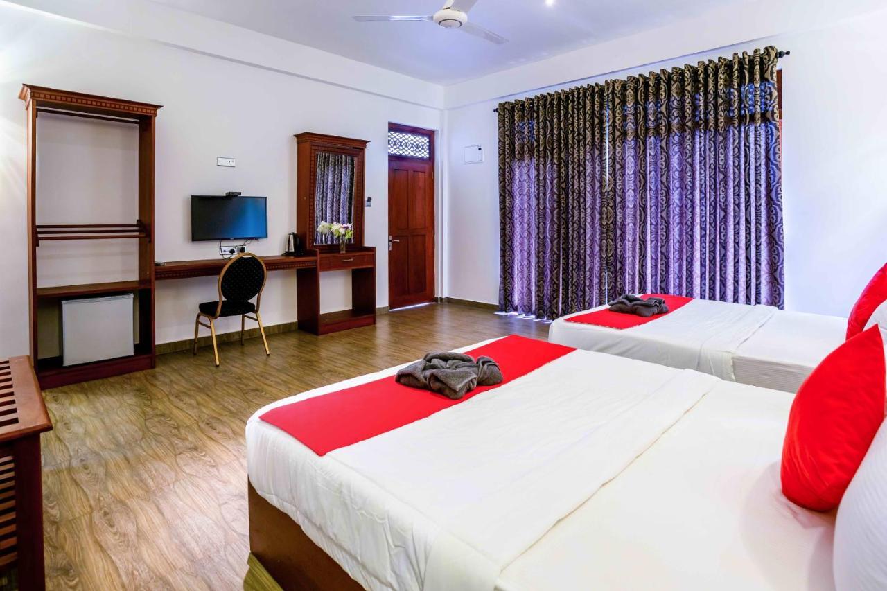 Polhena Grand Resort & Banquet มาตารา ภายนอก รูปภาพ