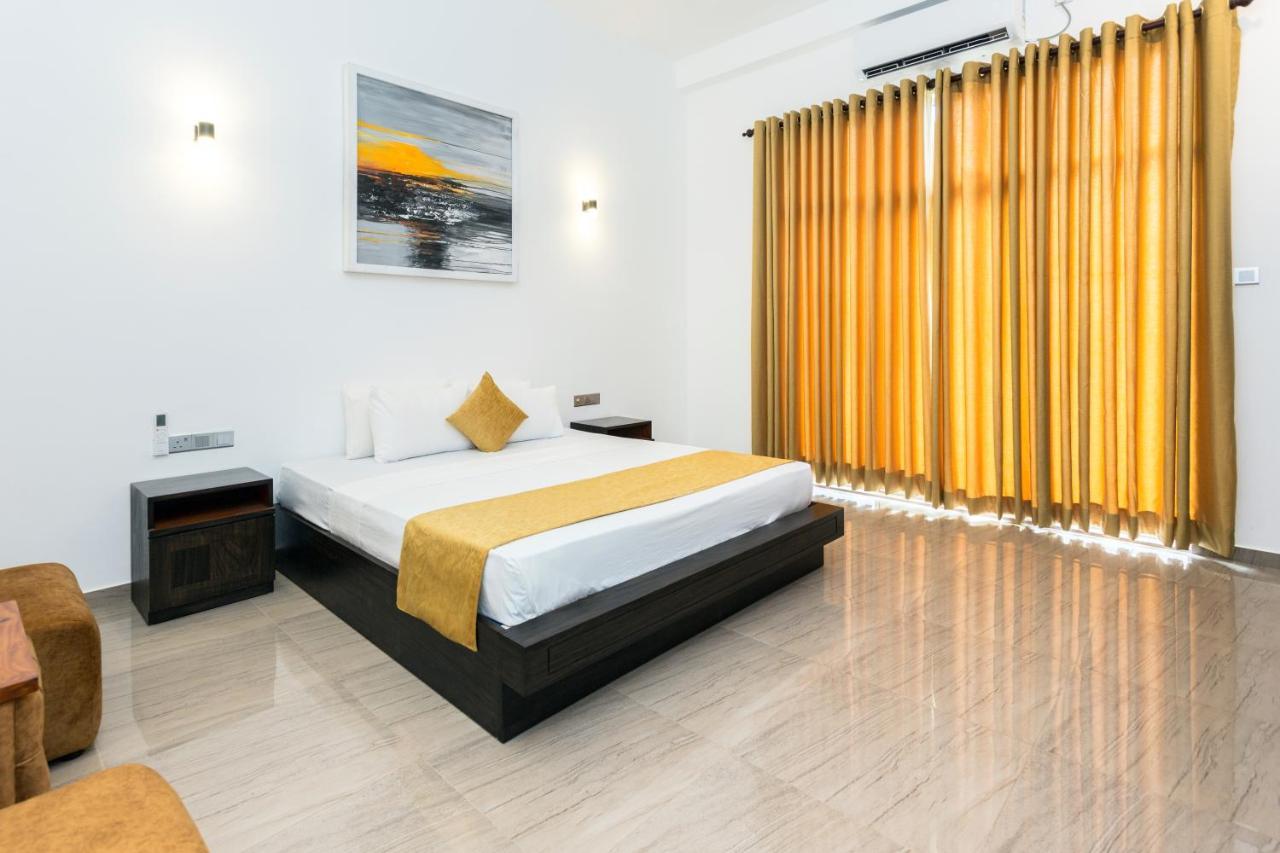 Polhena Grand Resort & Banquet มาตารา ภายนอก รูปภาพ