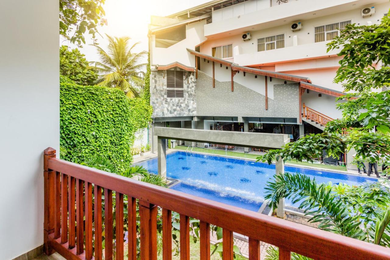 Polhena Grand Resort & Banquet มาตารา ภายนอก รูปภาพ